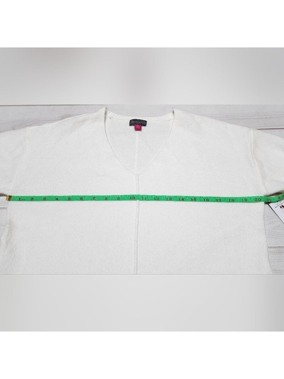 Vince Camuto Antique White Oversized V-Neck Long Sleeve Sweater XS -New With Tag - Picture 5 of 6
